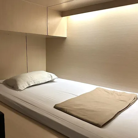 Cubic Bed Pratunam-3