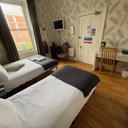 Balmore Guest House-3