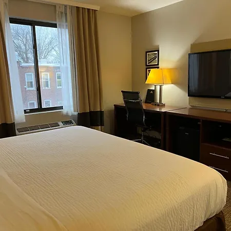 Days Inn By Wyndham Brooklyn Marine Park-2