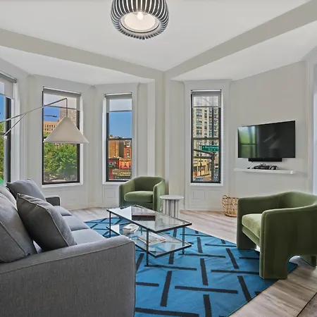 The Neighborhood Hotel - Lincoln Park Lp-2