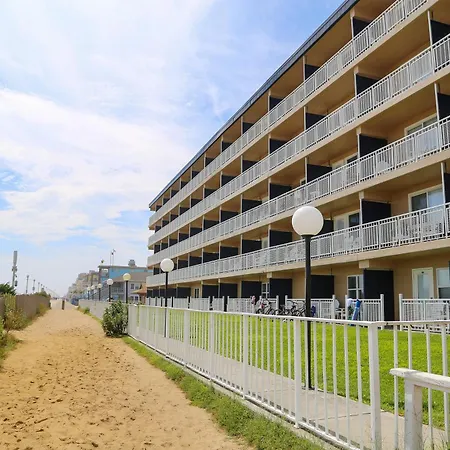 Dunes Suites Oceanfront-3