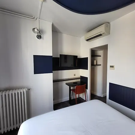 Accueil Hotel Paris Pigalle Montmartre - Hotel Renove-2