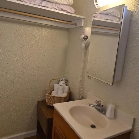 Fountain Motel-2