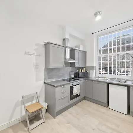 Room For 5 In Zone 2 - Willesden Green-3