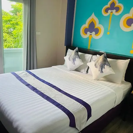 Sawasdee Hotel @ Sukhumvit Soi 8-2