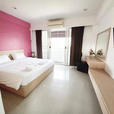 Ruan Plaisoi Apartment-2