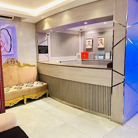 Melody Queen Hotel By Aura-3