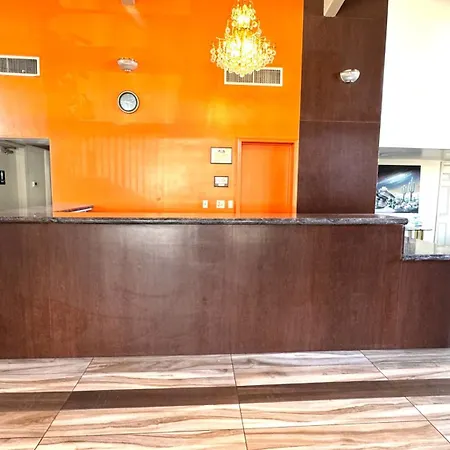 Howard Johnson By Wyndham Phoenix Airport/Downtown Area-2