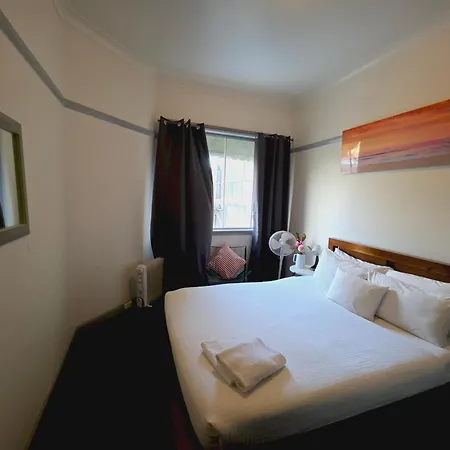 Coogee Beach House-3