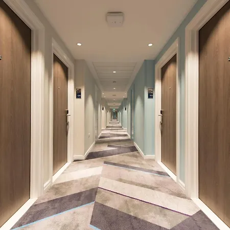 Hampton By Hilton Edinburgh West End-2
