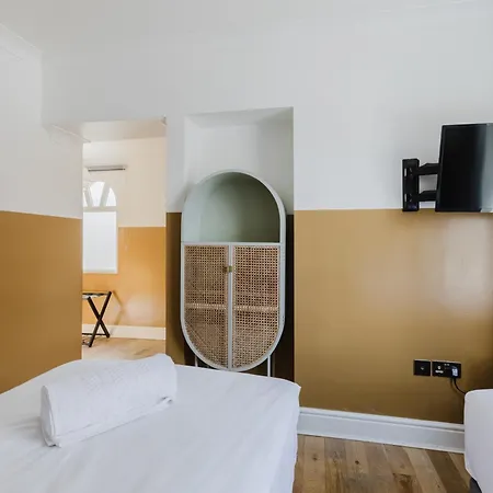 Camden Road Hotel-3