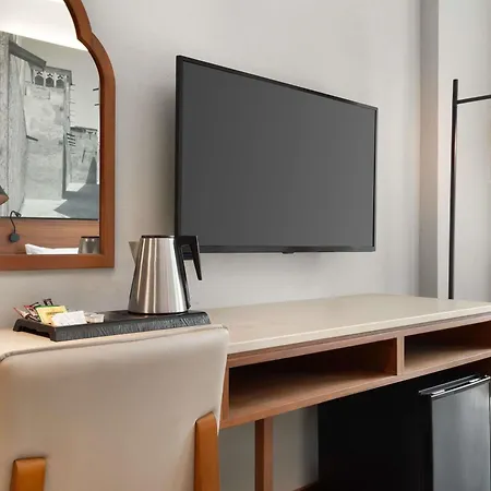 Ibis Styles Dubai Gold District-3