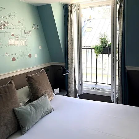 Hotel Des 3 Poussins-2