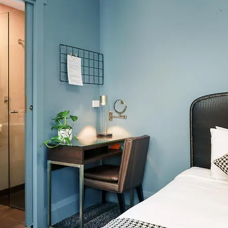 Hotel Emerald-3