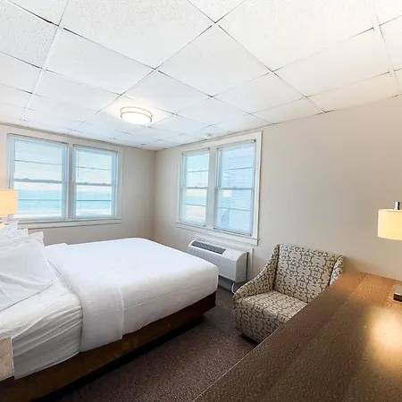 Majestic Hotel & Apartments-3