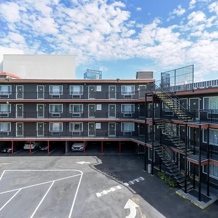 Symphony Inn-3