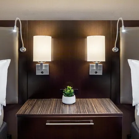 Holiday Inn And Suites Phoenix Airport North By Ihg-2