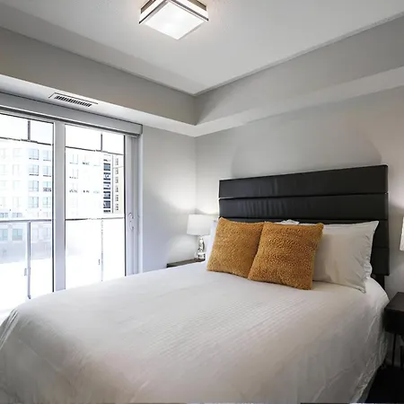 Skyline Suites - Walk To Mtcc, Acc, Rogers Centre & Entertainment District-3