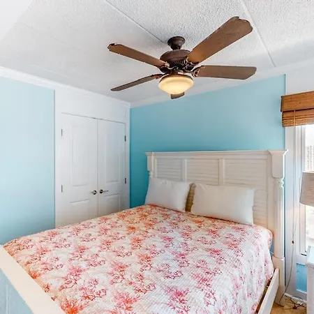 Sea Terrace 1401-3