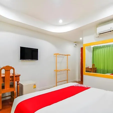 Oyo 410 Diamond Boutique Hostel-2