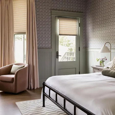 Sylvan Park Boarding House-2