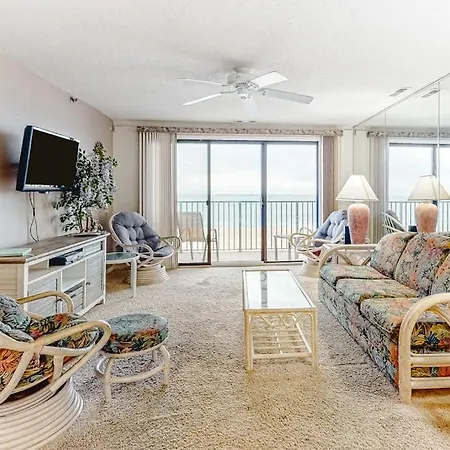 Sandy Square 404-2