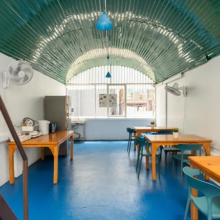 Arawana Hostel Silom-3