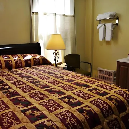 Desmond Hotel-3