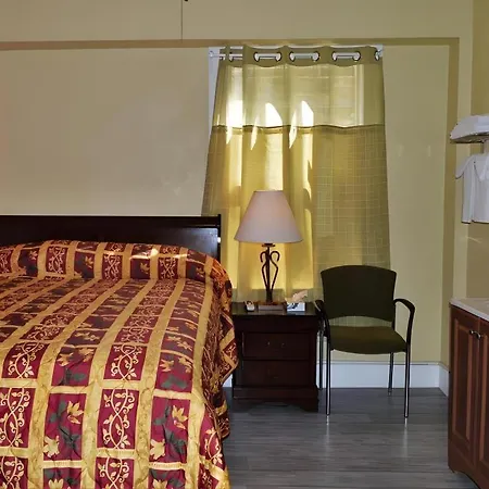 Desmond Hotel-2