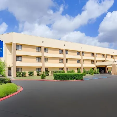 Baymont By Wyndham Panama City Beach-3