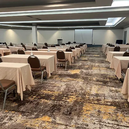 Holiday Inn Toronto Airport East By Ihg-3