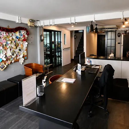 The Blocks Hostel Sukhumvit 10-3