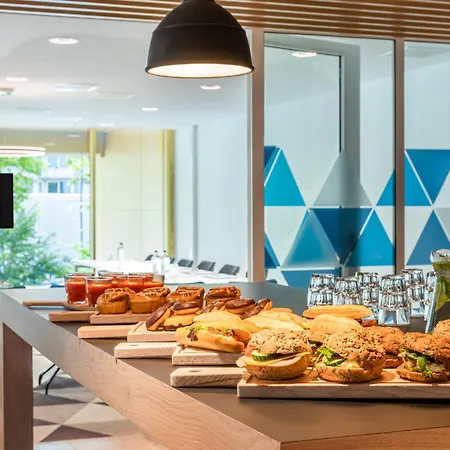 Holiday Inn Express Amsterdam - North Riverside By Ihg-3