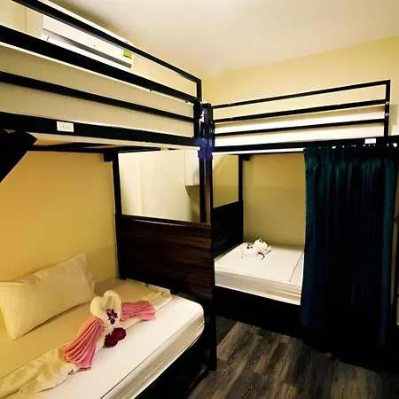 Art Hotel Sanamchai-2