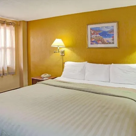 Travelodge By Wyndham Fort Lauderdale-2