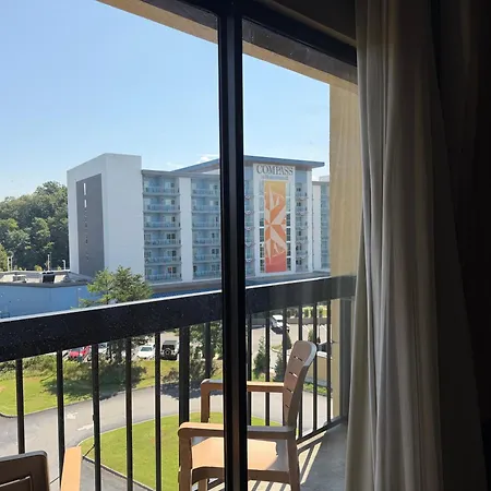 Vista Suites Near Island And Leconte Convention Center-2