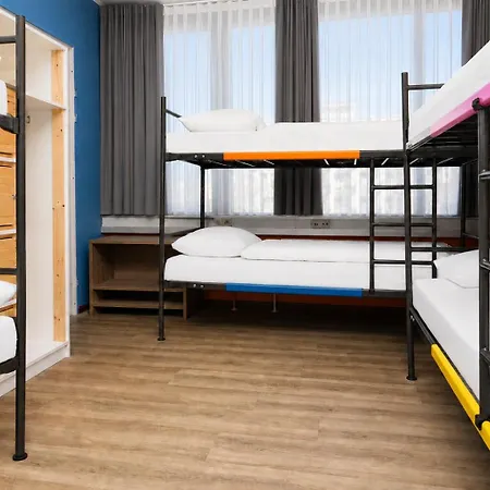 Amsterdam Teleport Hotel - Free Parking-2