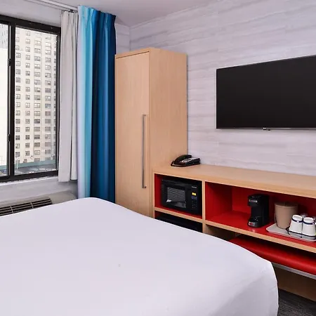 Red Lion Inn And Suites Brooklyn-2