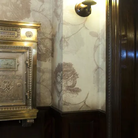 Hotel Wales-2