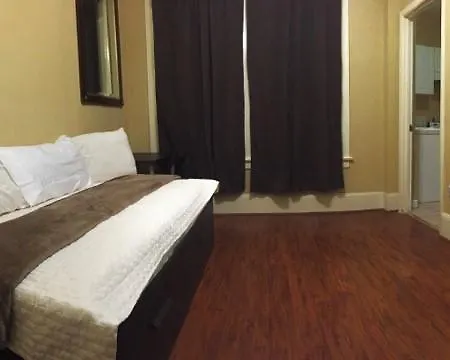 Yale Hotel-3