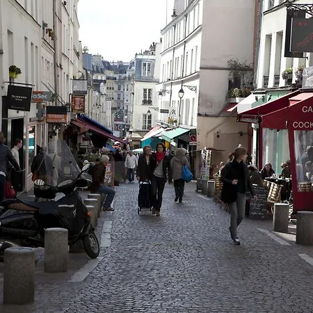 Oops! Latin Quarter By Hiphophostels-3