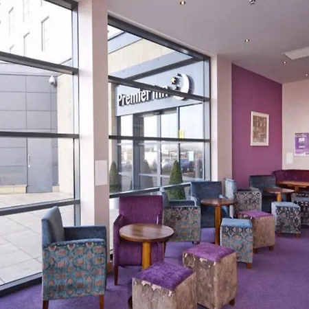 Premier Inn Edinburgh Park - Airport-2
