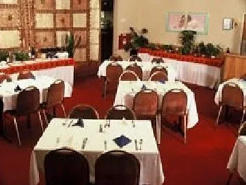 Garden Inn Airport-3