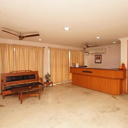 Lloyds Serviced Apartments, Near Music Academy-2