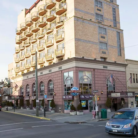 The Avenue Plaza-3