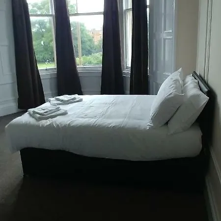 Mayfair Guest House-3
