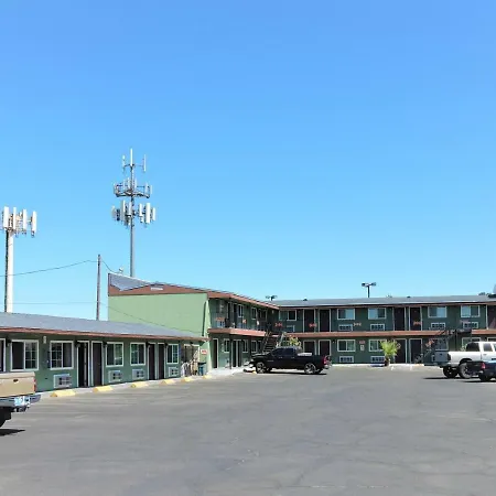 American Inn-2