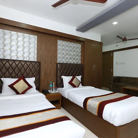 Oyo 6626 Khaleej Residency-3