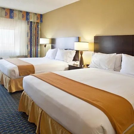 Holiday Inn Express & Suites Phoenix/Chandler-3