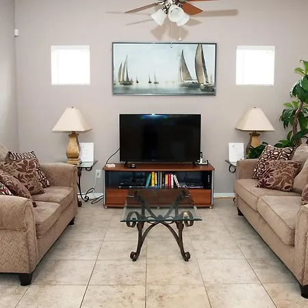 Four-Bedroom Pool Home Kissimmee-3